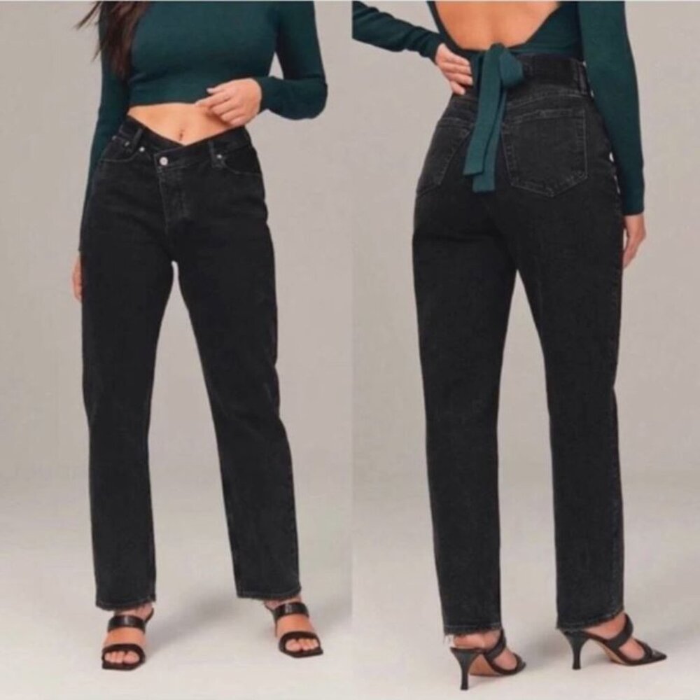 Abercrombie & Fitch Black 90's Straight Ultra High Rise Jeans Crossover-Size 24